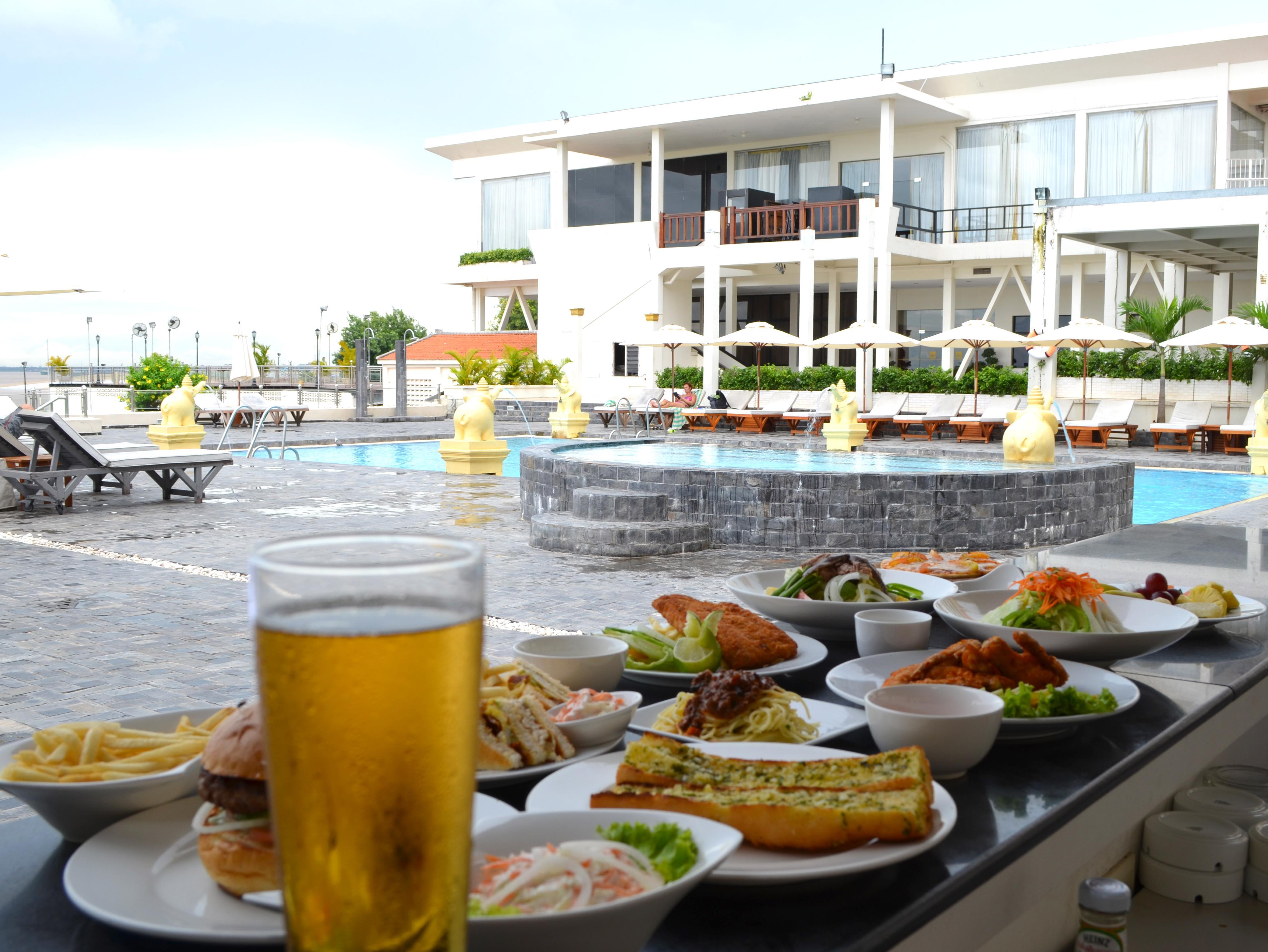 פנום פן Hotel Cambodiana מראה חיצוני תמונה