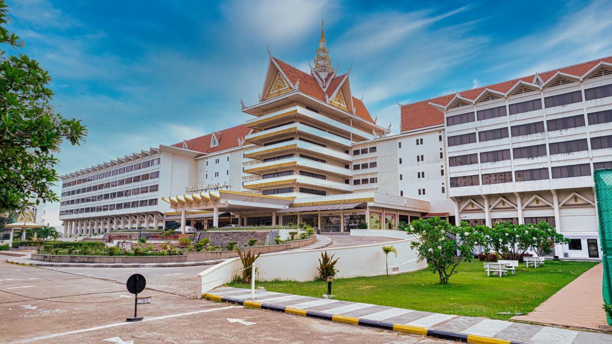 פנום פן Hotel Cambodiana מראה חיצוני תמונה
