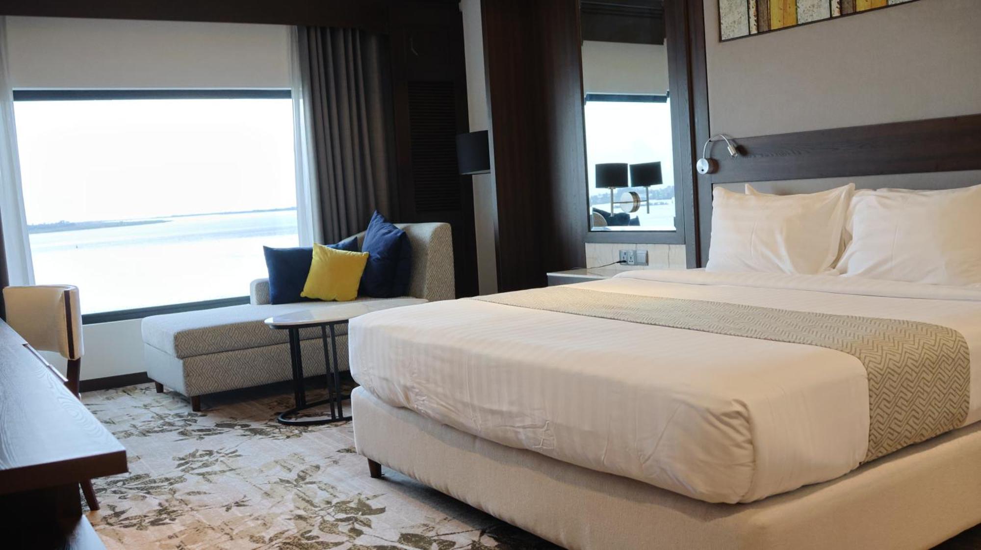 פנום פן Hotel Cambodiana מראה חיצוני תמונה