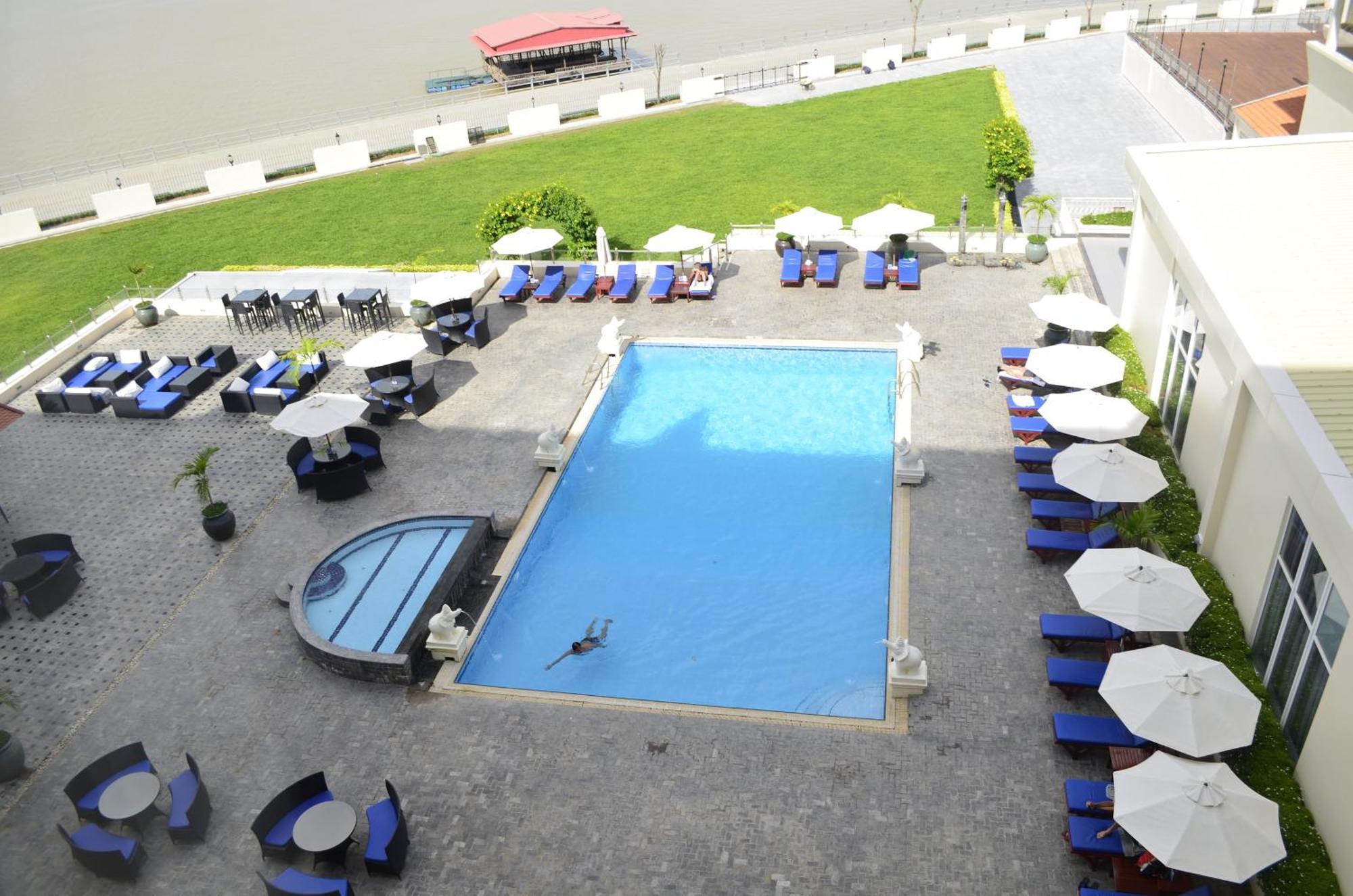 פנום פן Hotel Cambodiana מראה חיצוני תמונה
