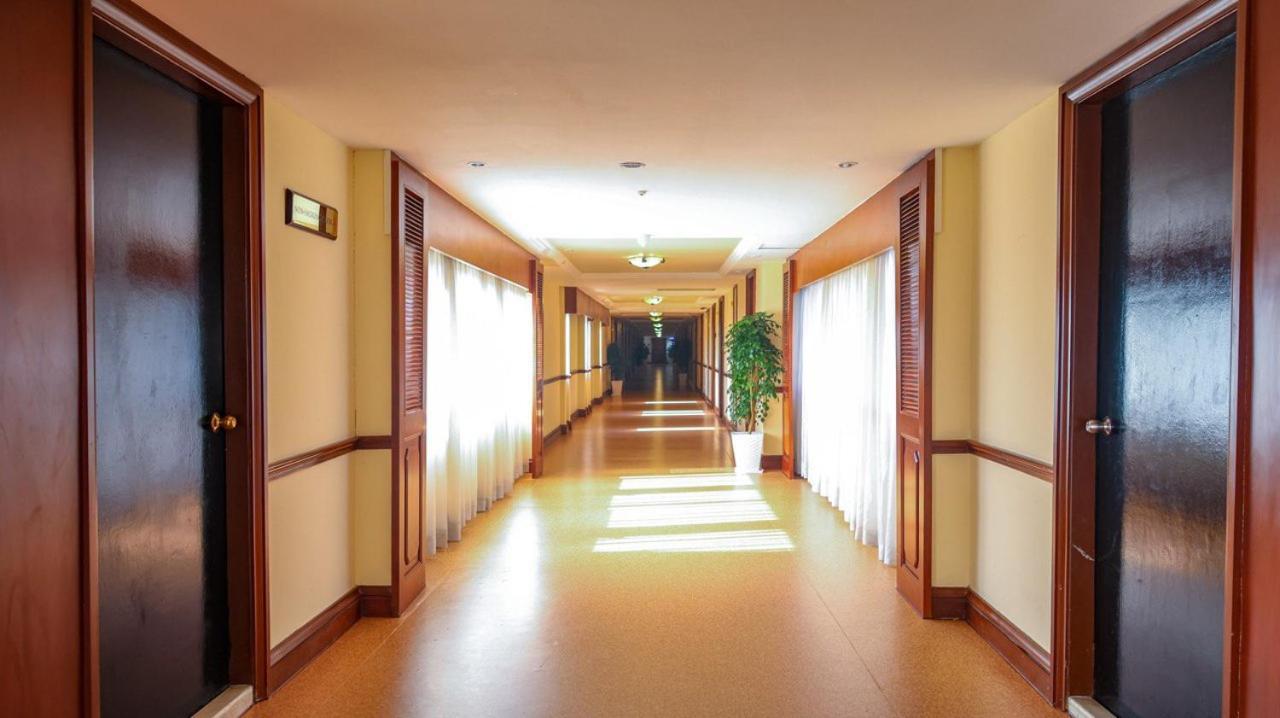 פנום פן Hotel Cambodiana מראה חיצוני תמונה