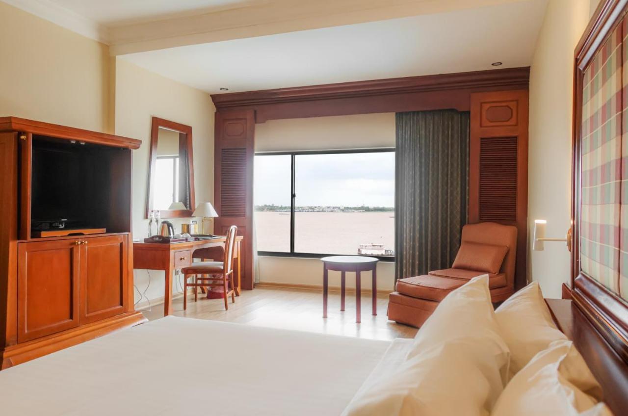 פנום פן Hotel Cambodiana מראה חיצוני תמונה